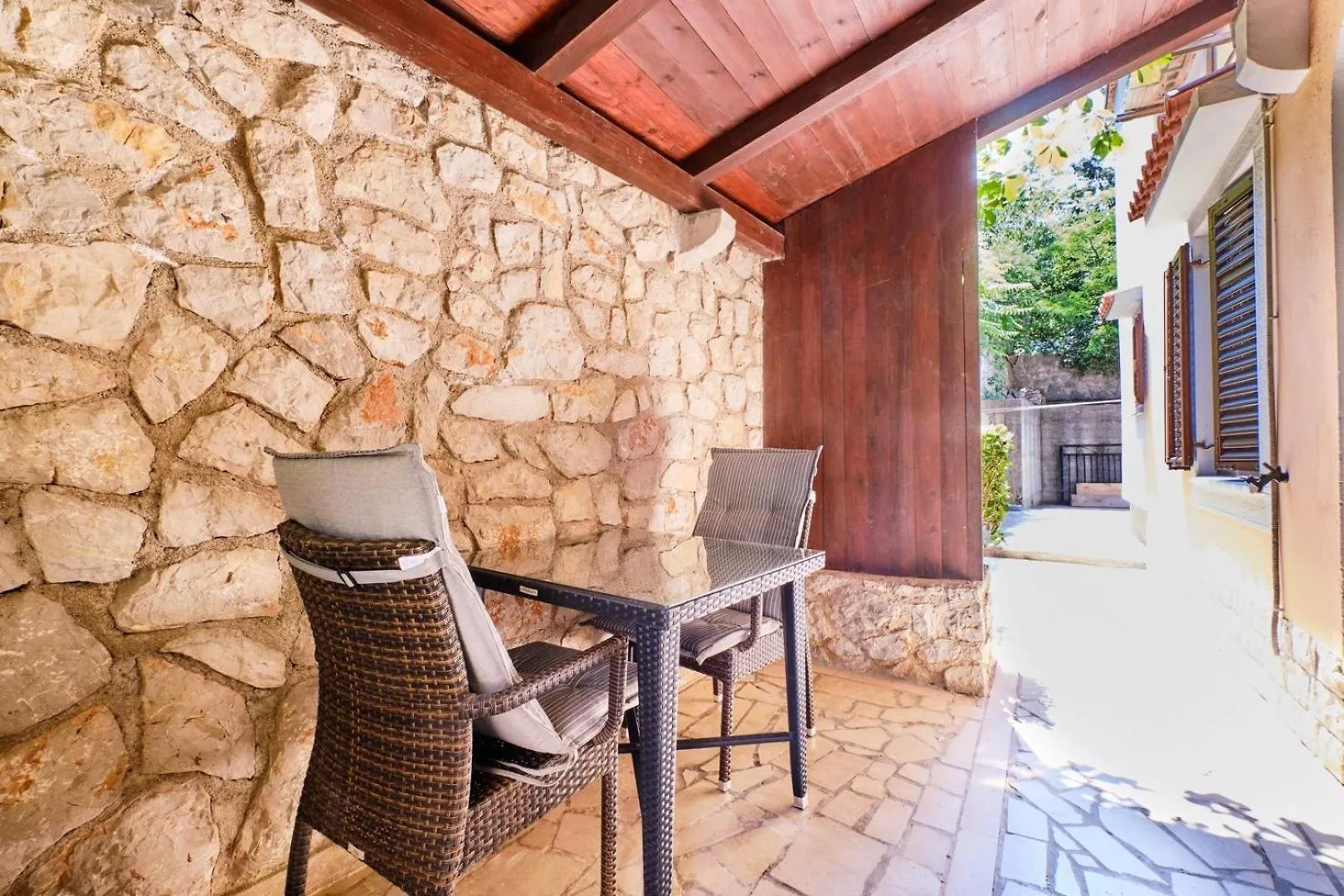 Guest house Apartments Ady Mali Losinj